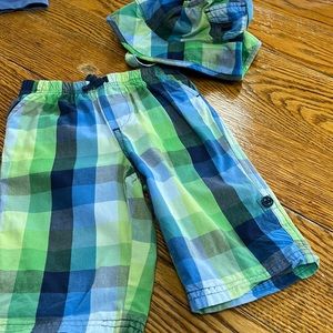 GAP blue plaid infant sun hat and shorts.  Size 6-12 months.